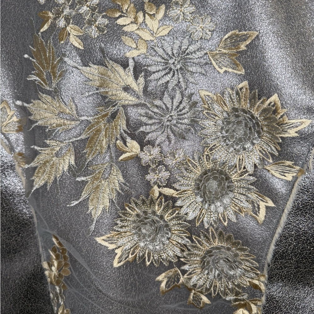 Johnny Was Biya Metallic Faux Fur Lace Floral Jacket Coat Size Small Silver Gold - Picture 6 of 7